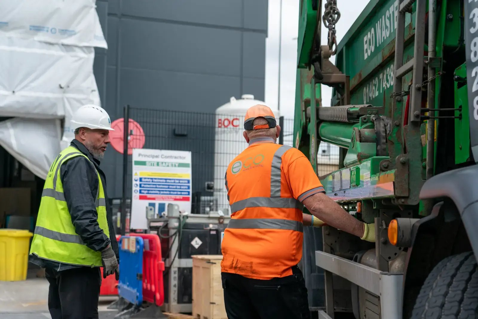 Eco-St-Albans-Staff-PPE-Vehicles-Site-Closeup-1